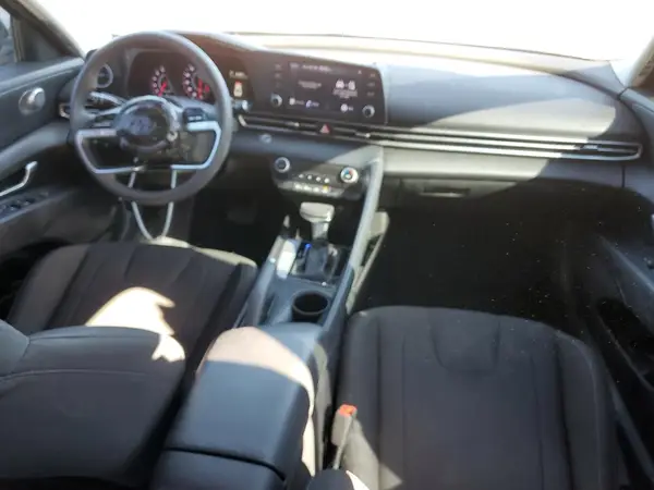 5NPLM4AG7NH065605 2022 HYUNDAI ELANTRA - Image 8