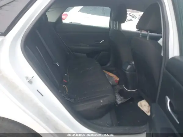 5NPLM4AG7NH065958 2022 HYUNDAI ELANTRA - Image 8