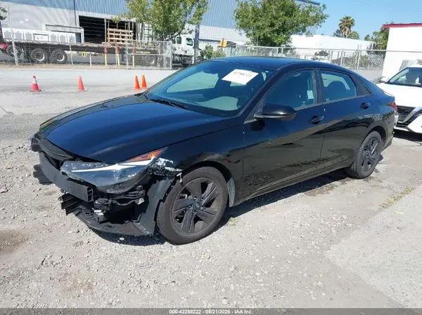 5NPLM4AG7NH068312 2022 HYUNDAI ELANTRA - Image 2