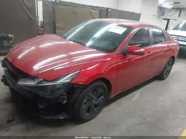 5NPLM4AG7NH068343 2022 HYUNDAI ELANTRA - Image 2