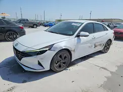 5NPLM4AG7NH069802 2022 HYUNDAI ELANTRA