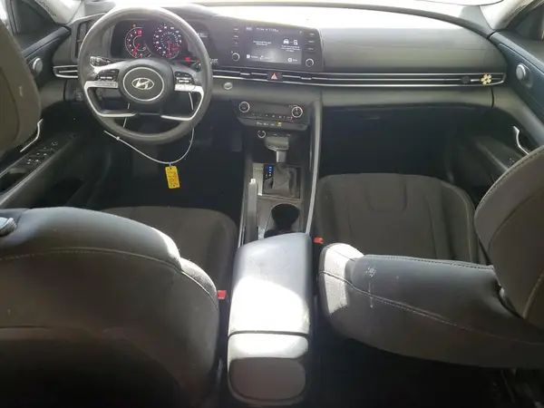 5NPLM4AG7NH069900 2022 HYUNDAI ELANTRA - Image 8
