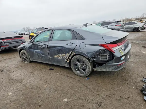 5NPLM4AG7NH070545 2022 HYUNDAI ELANTRA - Image 2
