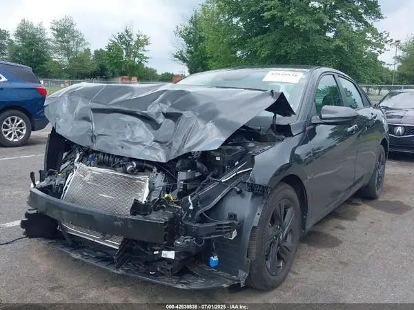 5NPLM4AG7NH074451 2022 HYUNDAI ELANTRA - Image 2