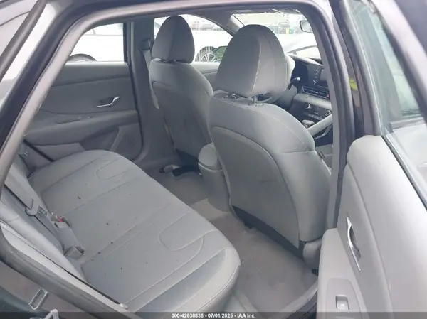 5NPLM4AG7NH074451 2022 HYUNDAI ELANTRA - Image 8