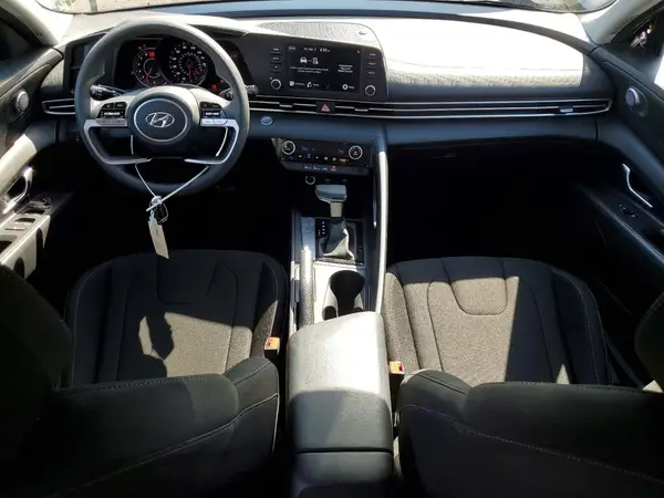 5NPLM4AG7NH075549 2022 HYUNDAI ELANTRA - Image 8