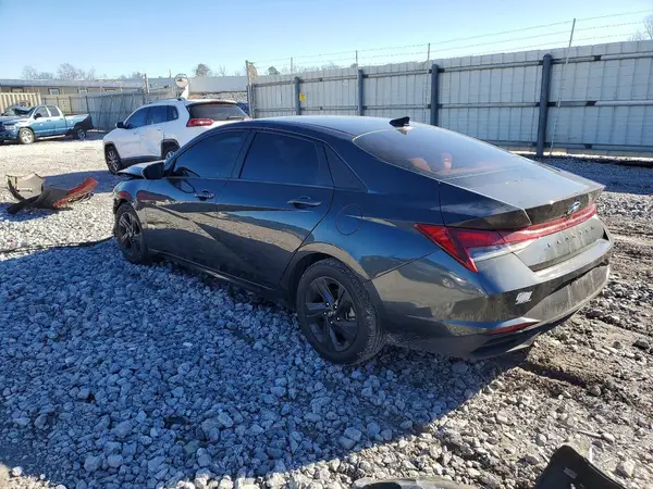 5NPLM4AG7NH082047 2022 HYUNDAI ELANTRA - Image 2