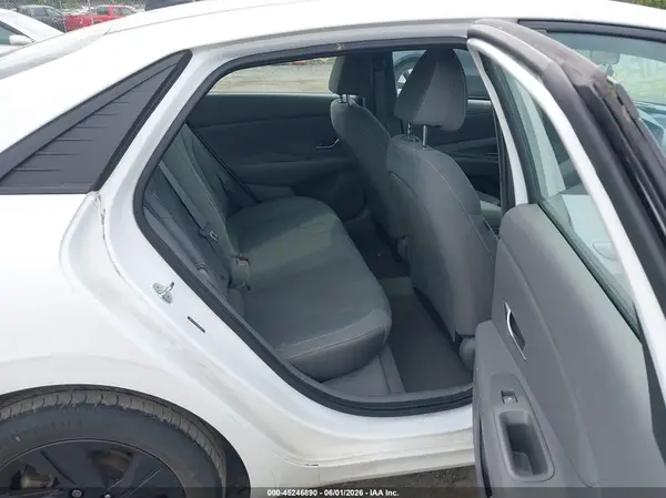 5NPLM4AG7NH085949 2022 HYUNDAI ELANTRA - Image 8