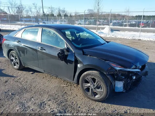 5NPLM4AG7PH089485 2023 HYUNDAI ELANTRA - Image 1