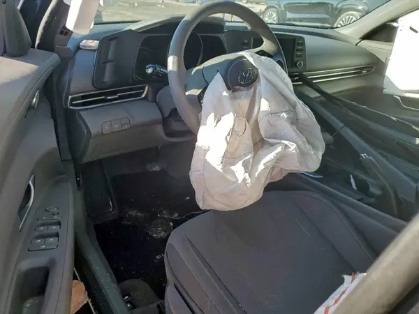5NPLM4AG7PH091754 2023 HYUNDAI ELANTRA - Image 8
