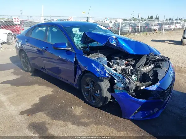 5NPLM4AG7PH092158 2023 HYUNDAI ELANTRA - Image 1