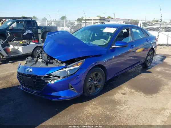 5NPLM4AG7PH092158 2023 HYUNDAI ELANTRA - Image 2