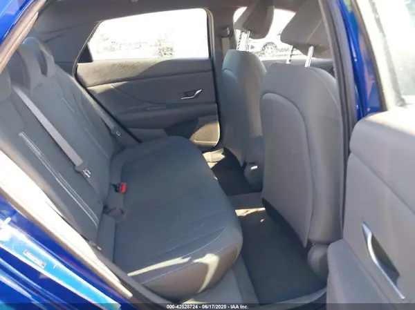 5NPLM4AG7PH092158 2023 HYUNDAI ELANTRA - Image 8