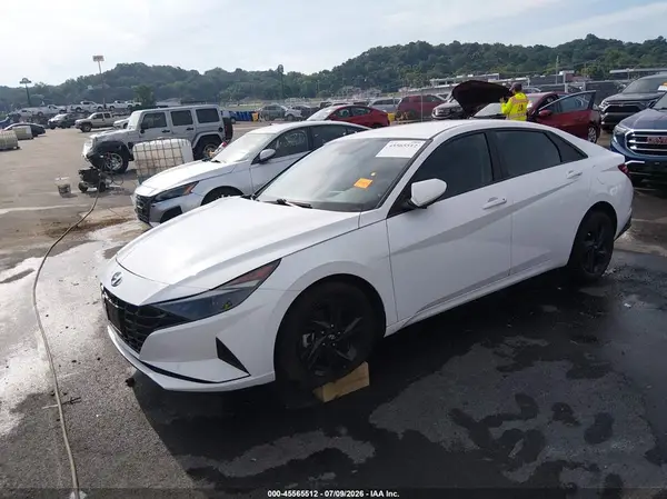 5NPLM4AG7PH100761 2023 HYUNDAI ELANTRA - Image 2