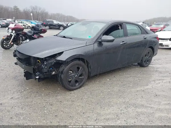 5NPLM4AG7PH101926 2023 HYUNDAI ELANTRA - Image 2