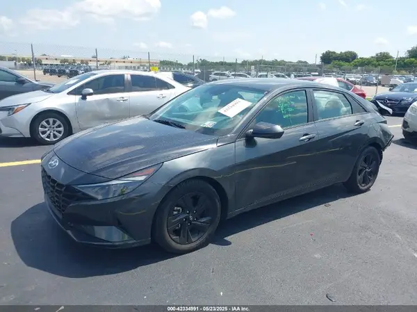 5NPLM4AG7PH103787 2023 HYUNDAI ELANTRA - Image 2