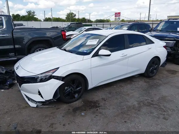 5NPLM4AG7PH110903 2023 HYUNDAI ELANTRA - Image 2
