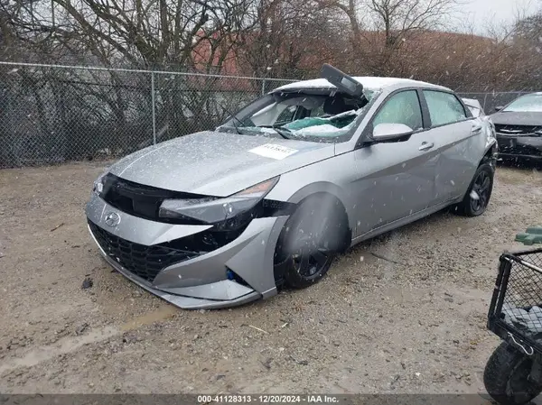 5NPLM4AG7PH118564 2023 HYUNDAI ELANTRA - Image 2