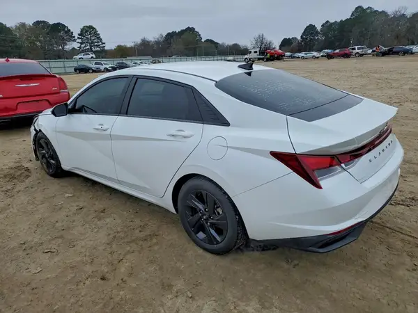 5NPLM4AG8MH003273 2021 HYUNDAI ELANTRA - Image 2