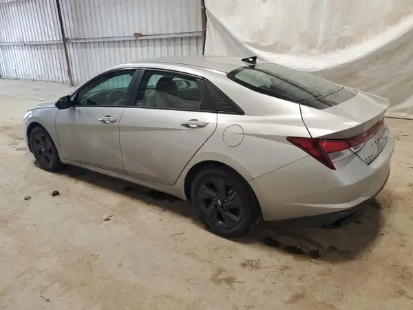 5NPLM4AG8MH007954 2021 HYUNDAI ELANTRA - Image 2