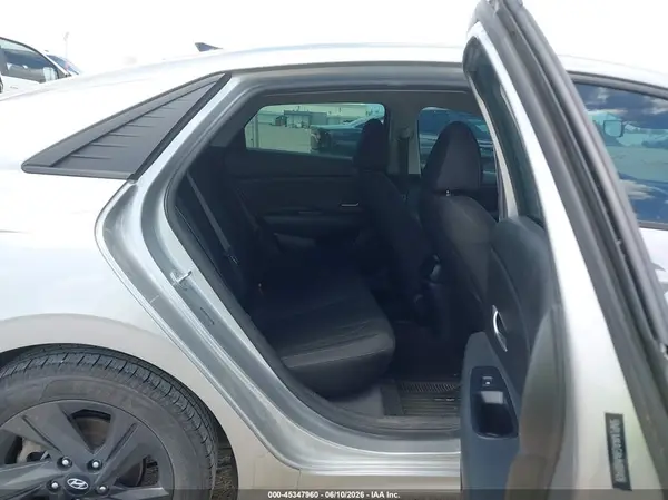 5NPLM4AG8MH009428 2021 HYUNDAI ELANTRA - Image 8