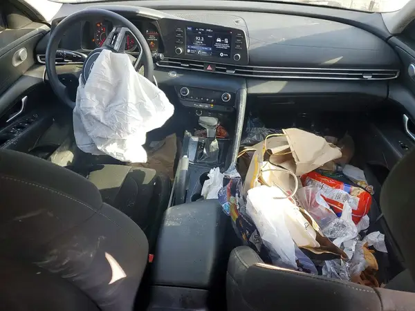 5NPLM4AG8MH009963 2021 HYUNDAI ELANTRA - Image 8