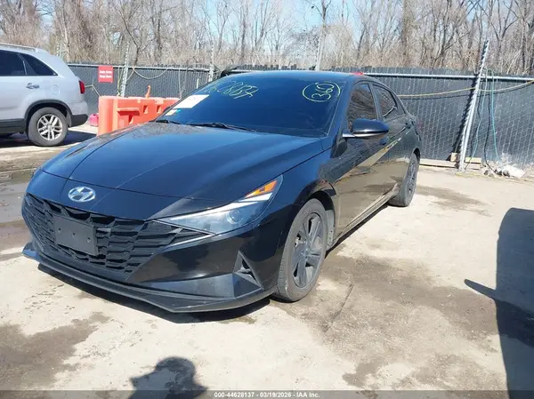 5NPLM4AG8MH010546 2021 HYUNDAI ELANTRA - Image 2