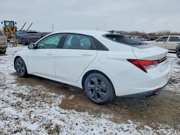 5NPLM4AG8MH019084 2021 HYUNDAI ELANTRA - Image 2