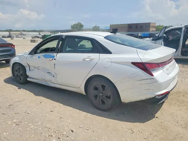 5NPLM4AG8MH022597 2021 HYUNDAI ELANTRA - Image 2