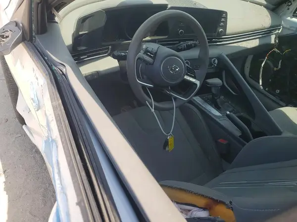 5NPLM4AG8MH022597 2021 HYUNDAI ELANTRA - Image 8