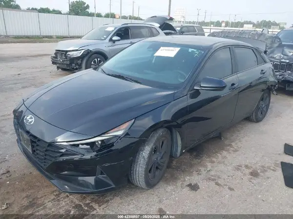 5NPLM4AG8MH027833 2021 HYUNDAI ELANTRA - Image 2