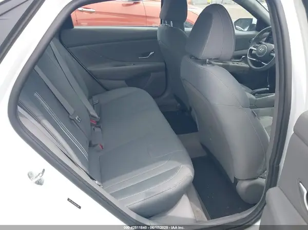 5NPLM4AG8MH033485 2021 HYUNDAI ELANTRA - Image 8