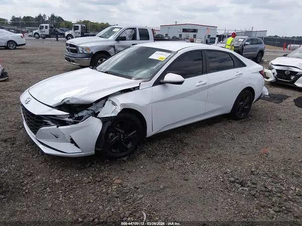 5NPLM4AG8MH034975 2021 HYUNDAI ELANTRA - Image 2