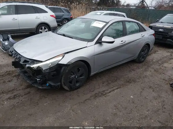 5NPLM4AG8MH039562 2021 HYUNDAI ELANTRA - Image 2