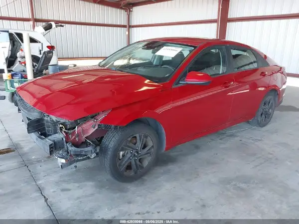 5NPLM4AG8MH052599 2021 HYUNDAI ELANTRA - Image 2