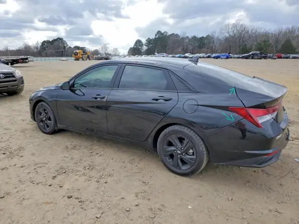 5NPLM4AG8NH054533 2022 HYUNDAI ELANTRA - Image 2