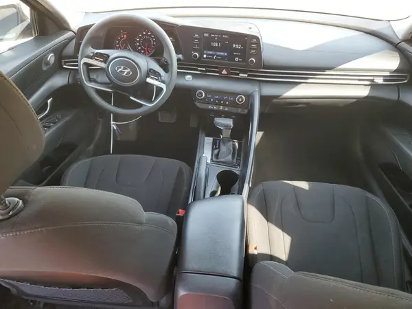 5NPLM4AG8NH056881 2022 HYUNDAI ELANTRA - Image 8