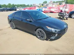 5NPLM4AG8NH057979 2022 HYUNDAI ELANTRA