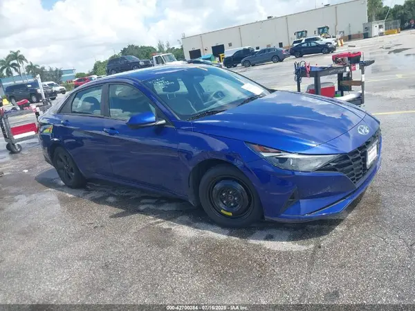 5NPLM4AG8NH058548 2022 HYUNDAI ELANTRA - Image 1