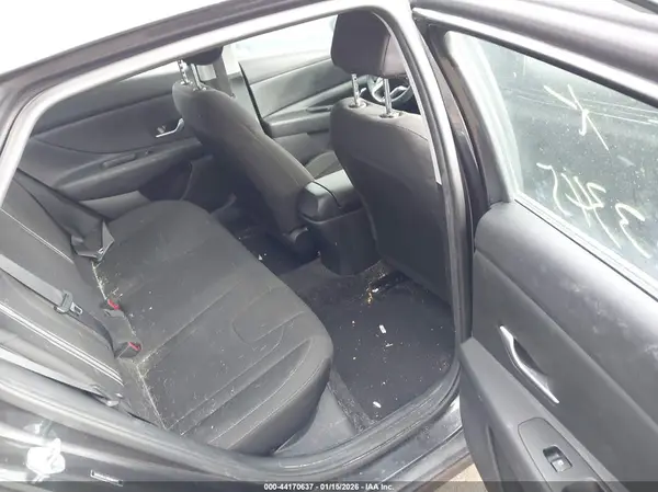 5NPLM4AG8NH063345 2022 HYUNDAI ELANTRA - Image 8