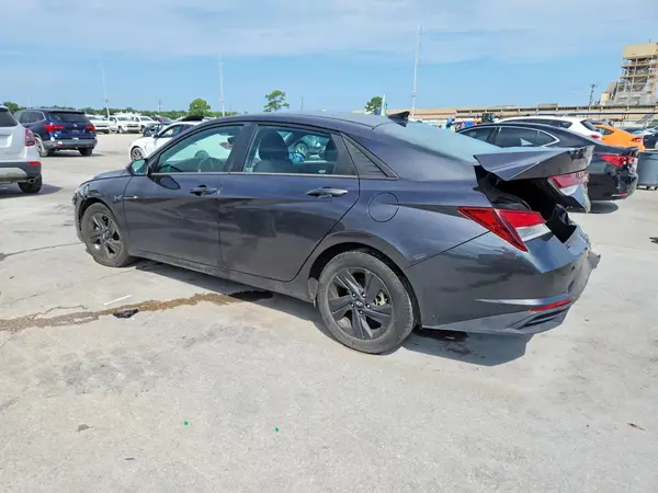 5NPLM4AG8NH064933 2022 HYUNDAI ELANTRA - Image 2