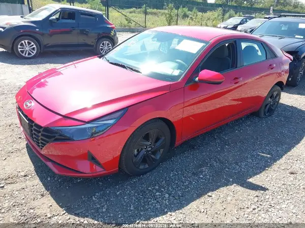 5NPLM4AG8NH065595 2022 HYUNDAI ELANTRA - Image 2
