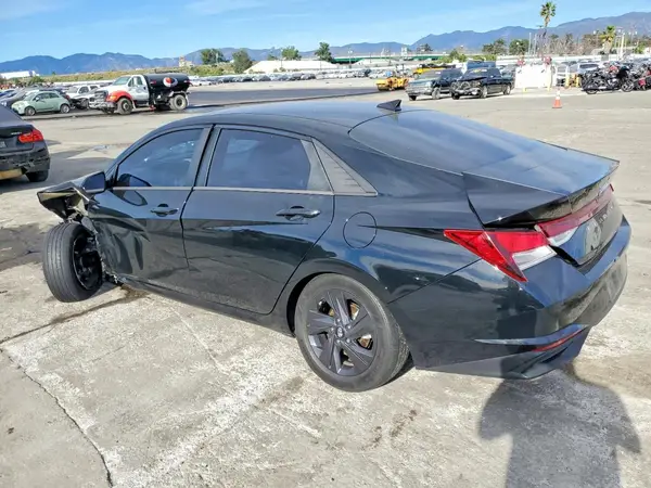5NPLM4AG8NH066231 2022 HYUNDAI ELANTRA - Image 2