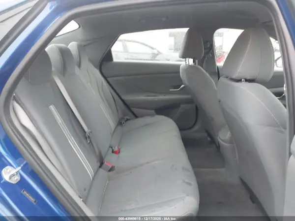 5NPLM4AG8NH066522 2022 HYUNDAI ELANTRA - Image 8