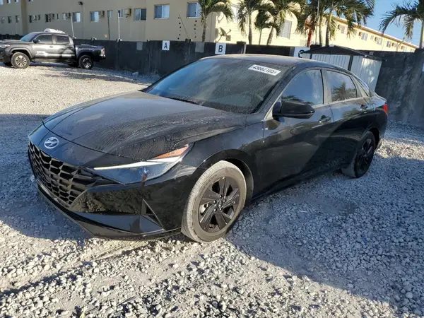 5NPLM4AG8NH067086 2022 HYUNDAI ELANTRA - Image 1