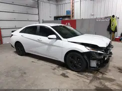 5NPLM4AG8NH068268 2022 HYUNDAI ELANTRA