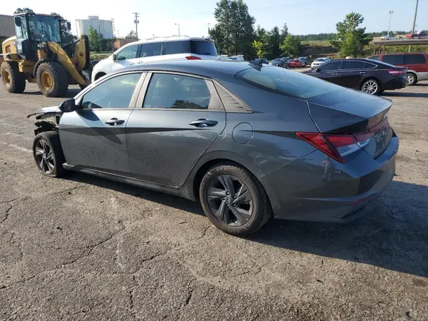 5NPLM4AG8NH068657 2022 HYUNDAI ELANTRA - Image 2