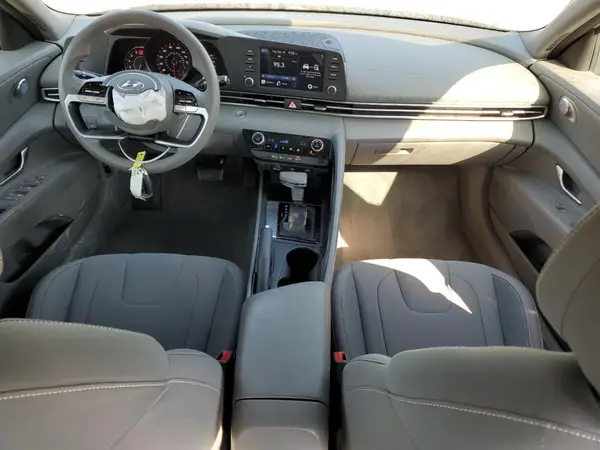 5NPLM4AG8NH070540 2022 HYUNDAI ELANTRA - Image 8