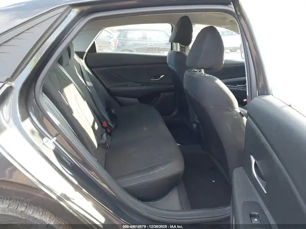 5NPLM4AG8NH071493 2022 HYUNDAI ELANTRA - Image 8