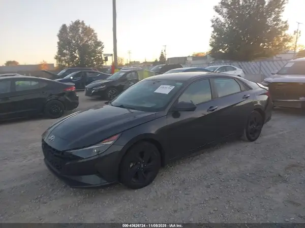5NPLM4AG8NH077441 2022 HYUNDAI ELANTRA - Image 2